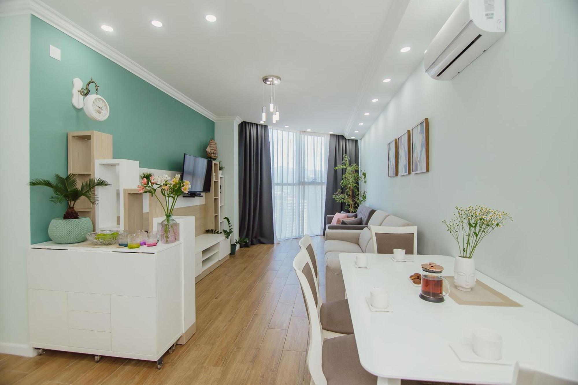 Happy Apartments バトゥーミ エクステリア 写真