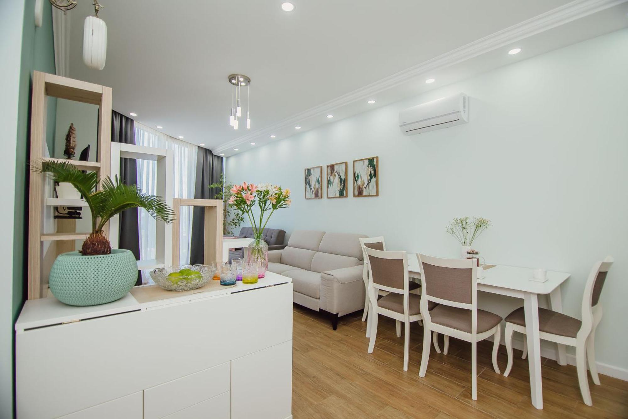 Happy Apartments バトゥーミ エクステリア 写真