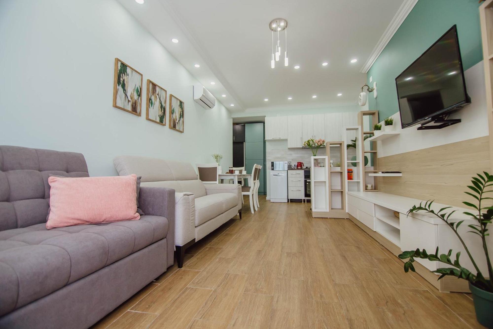 Happy Apartments バトゥーミ エクステリア 写真
